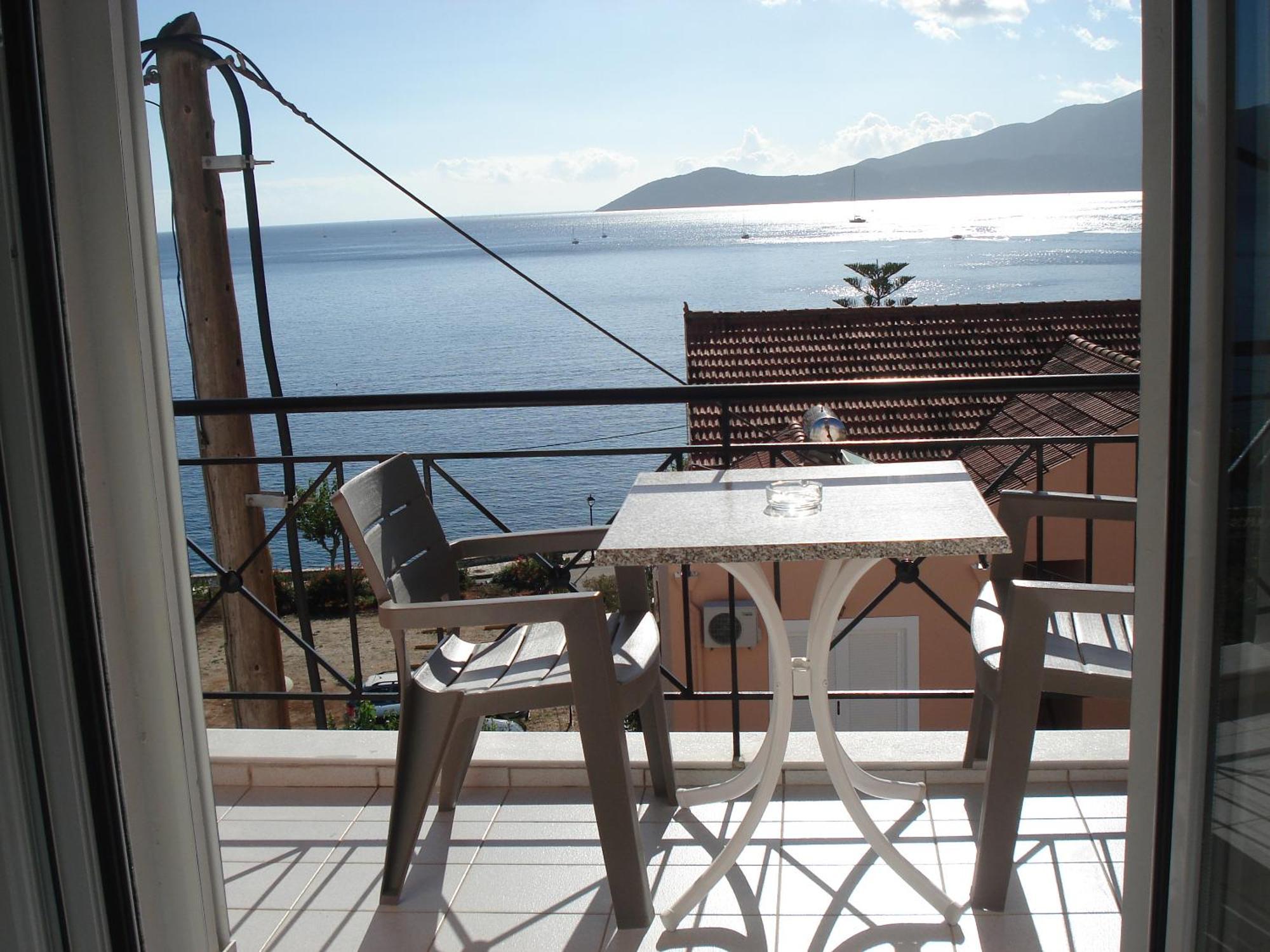 Mema'S Apartment Agia Efimia Rom bilde