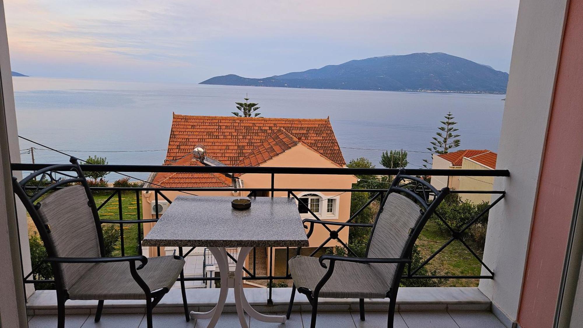 Mema'S Apartment Agia Efimia Rom bilde