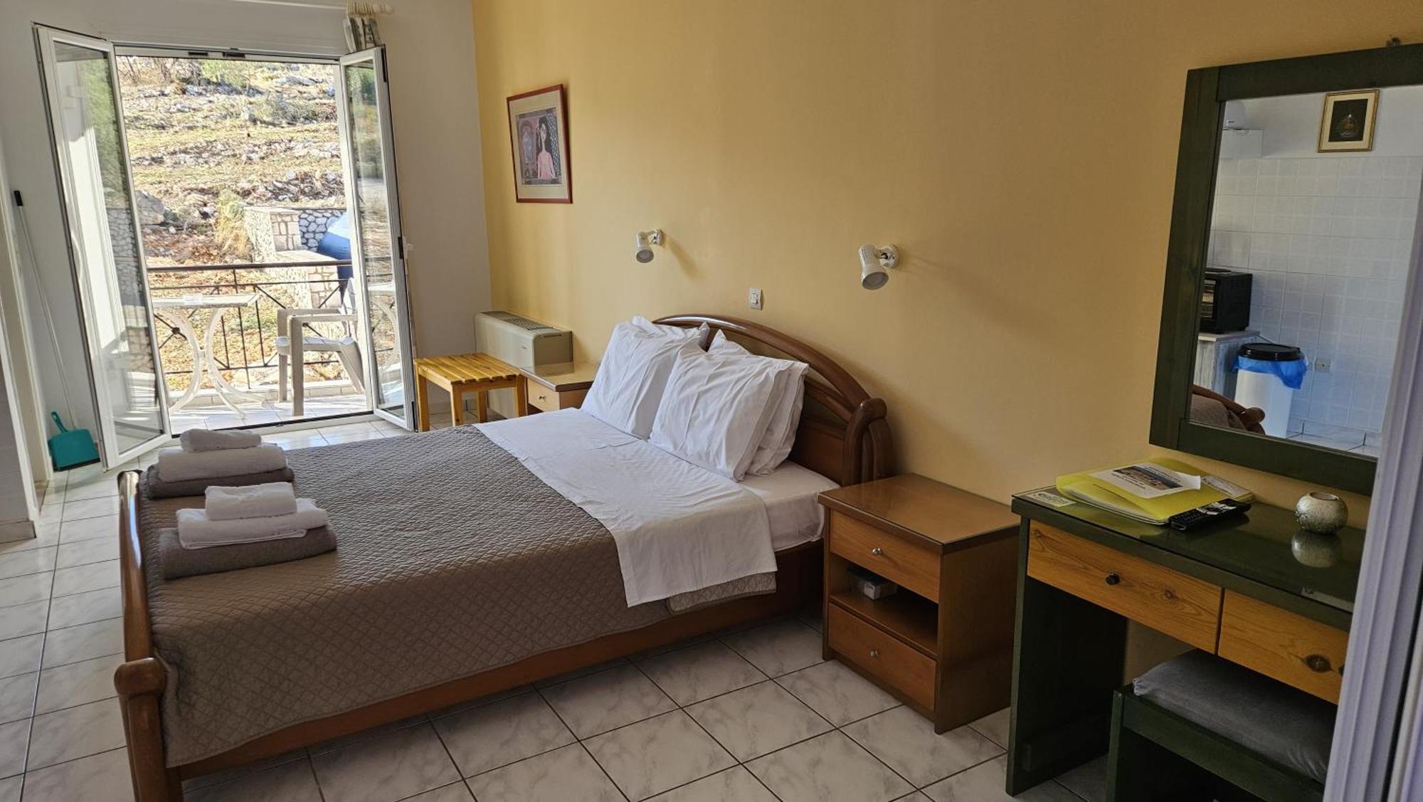 Mema'S Apartment Agia Efimia Rom bilde