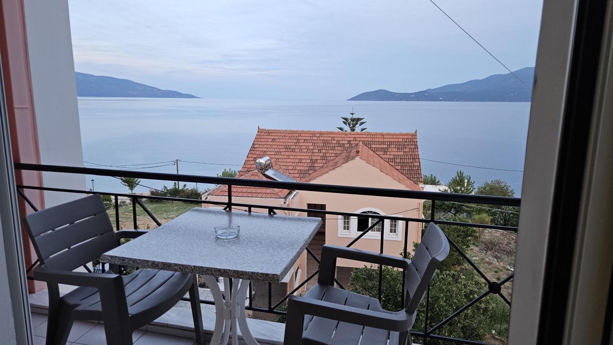 Mema'S Apartment Agia Efimia Rom bilde
