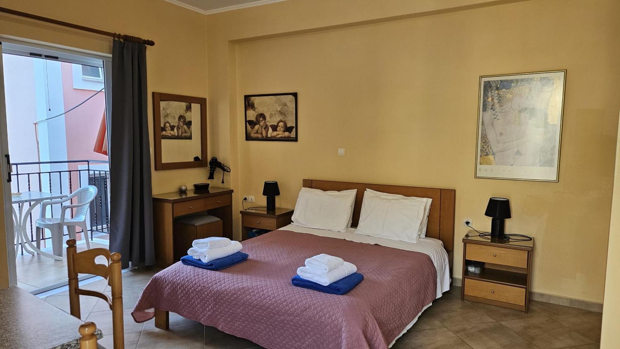 Mema'S Apartment Agia Efimia Rom bilde